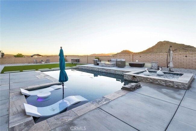 Building Photo - 17066 Takipi Rd