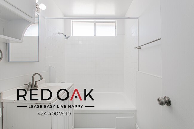 Building Photo - 12211 S Manor Dr