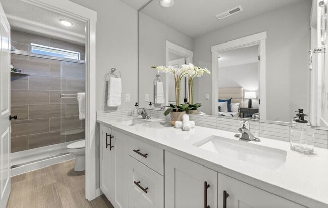 Building Photo - Brand New & Beautiful !  Holt Home-3 BR 2....