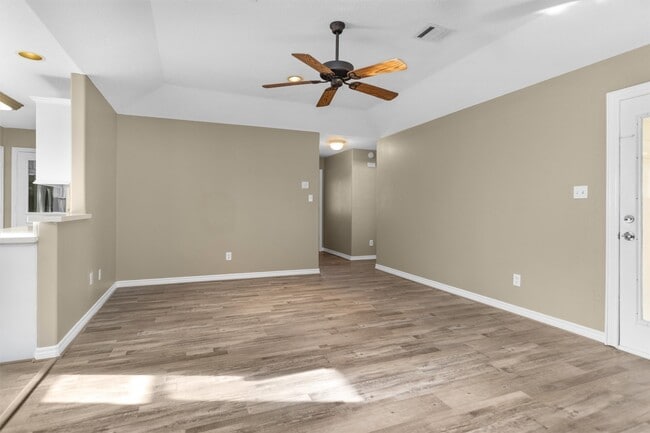 Building Photo - 13068 Hydra Ct