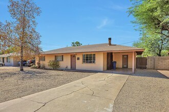 Building Photo - WALK TO ASU.  6 Bed 4 Bath right near campus