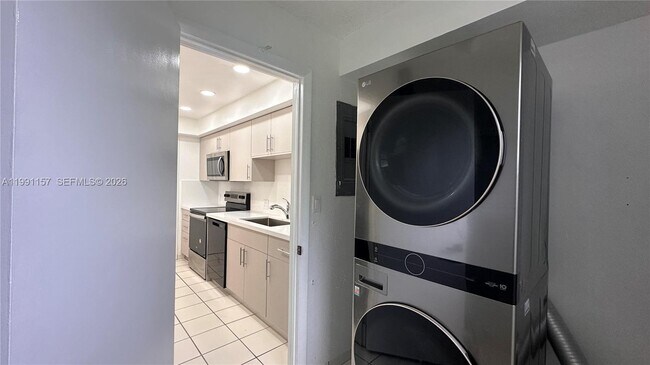 Building Photo - 8401 SW 107th Ave