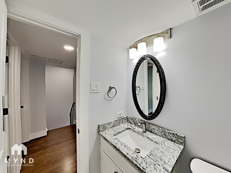 Building Photo - 318 Arborview Dr