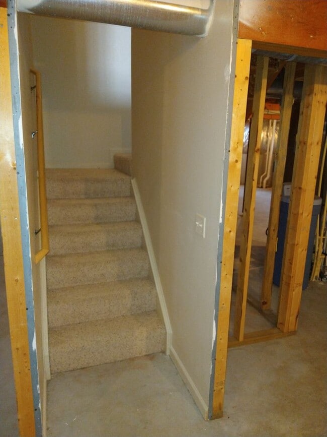 Building Photo - Your Next home is on a quiet cul-de-sac in Beavercreek!