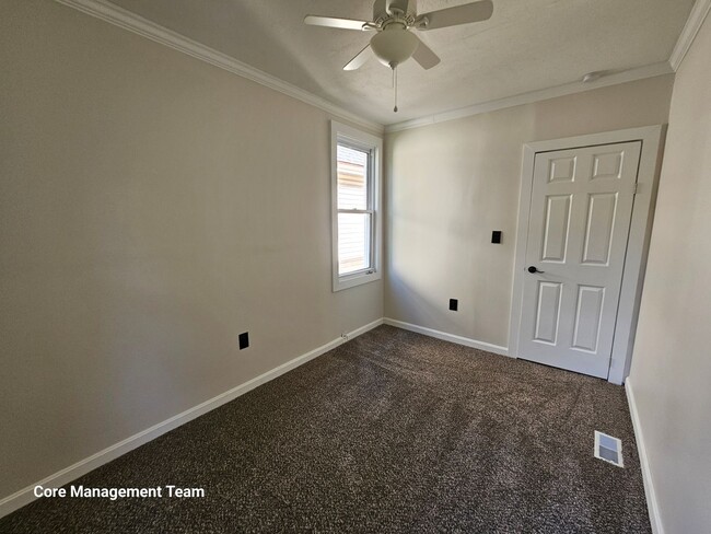 Building Photo - Amazing 4 bedroom 1 bath home in Avalon