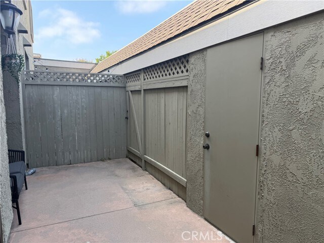 Building Photo - 16 Sand Dollar Ct