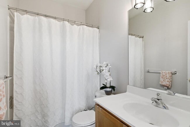 Building Photo - 25065 Riding Center Dr