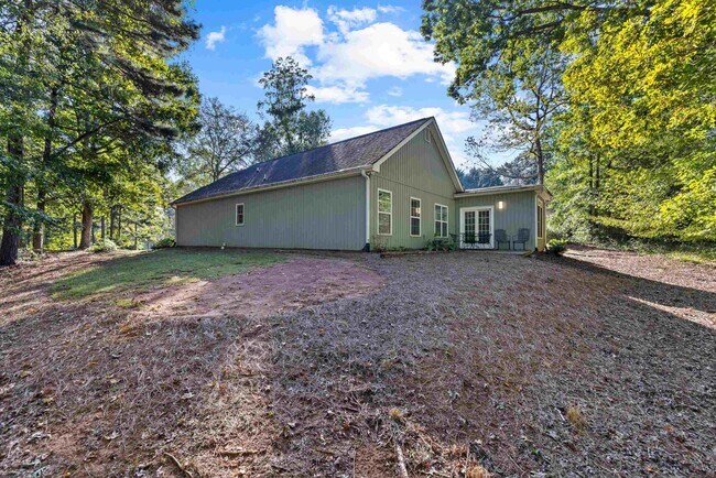 Building Photo - 129 Moudy Ln