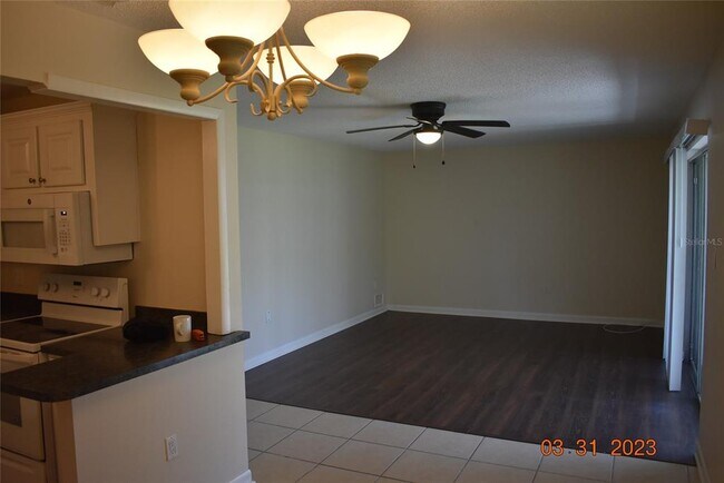 Building Photo - 229 S McMullen Booth Rd