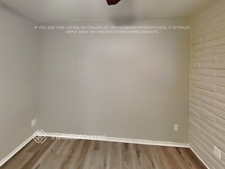 Building Photo - 14820 N 32nd Dr