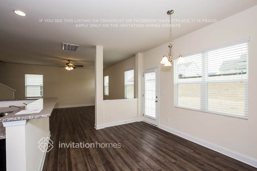 Building Photo - 139 Sassafras Rd