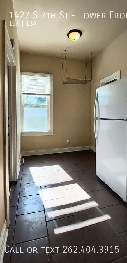 Building Photo - Remodeled 1 Bedroom Lower w/ Private Entry