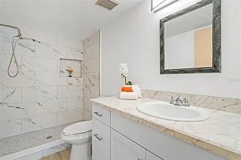 Building Photo - 25107 Northlake Dr