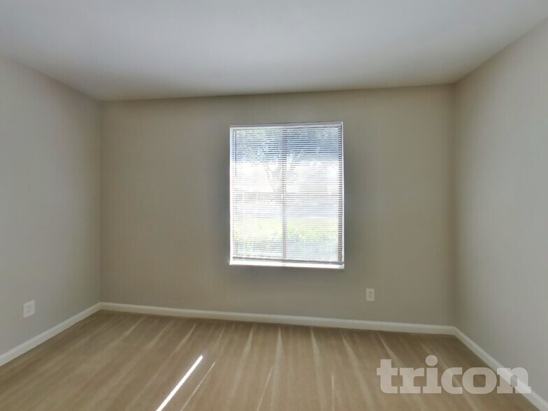 Building Photo - 3721 Foxcroft Rd