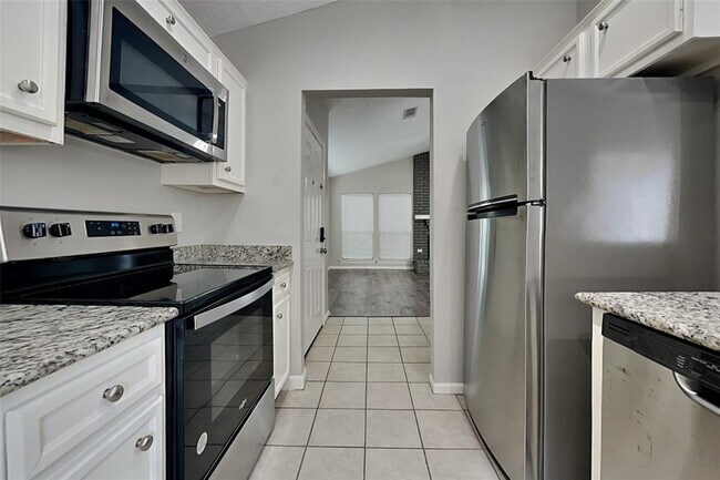 Building Photo - 9 Briervine Ct