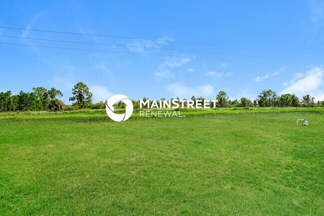 Building Photo - 3 Bedroom Pet-Friendly Home in Fort Myers,...