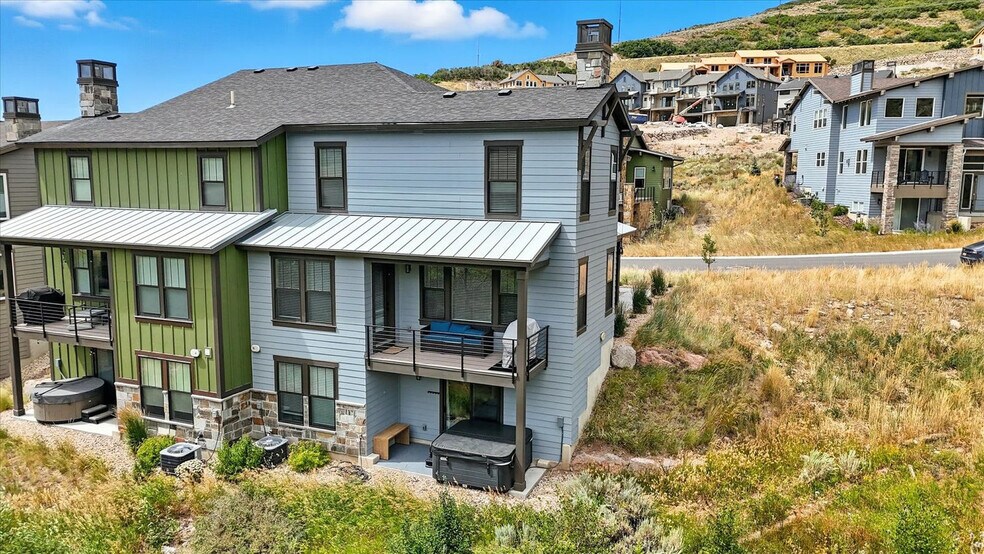 Building Photo - 12702 N Belaview Wy