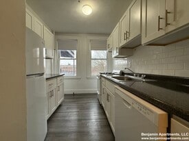 Building Photo - 1626 Commonwealth Ave