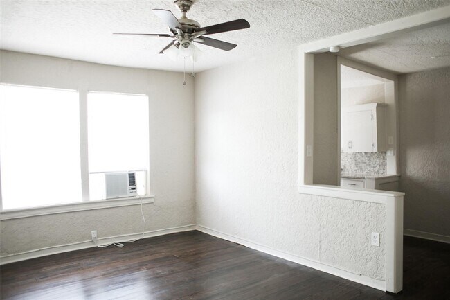 Building Photo - 4107 Herschel Ave