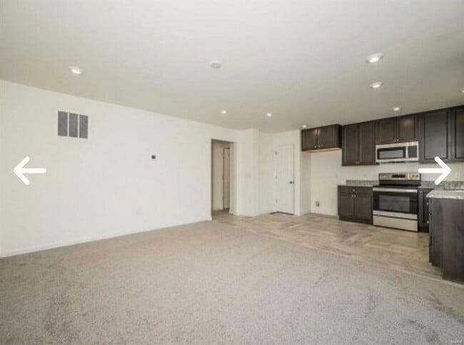 Building Photo - 60 Mora Blvd