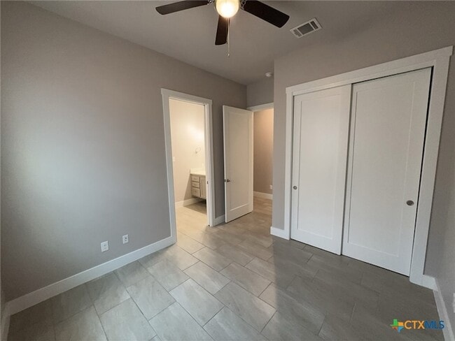 Building Photo - 5001 White Rose Dr