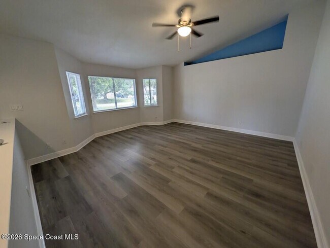 Building Photo - 5110 Mayflower St