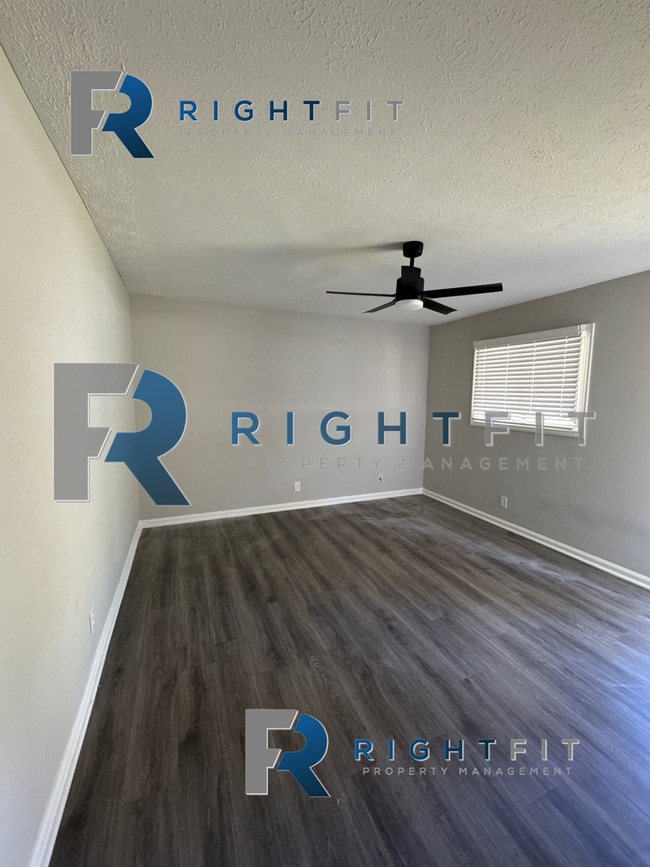 Building Photo - Lovely Ranch Style Home