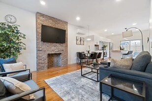 Building Photo - 1238 Butterfield Way