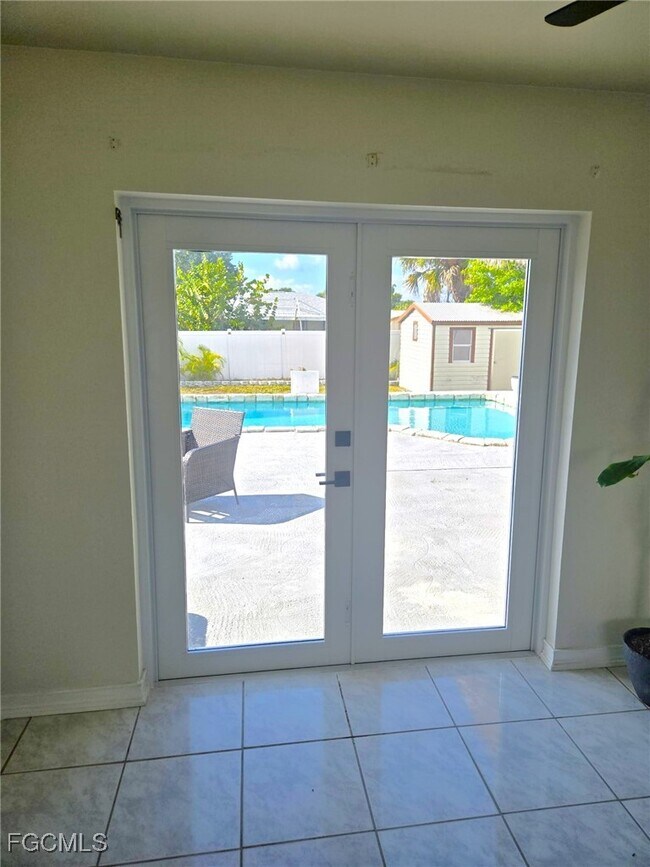 Building Photo - 242 Seminole Blvd NW