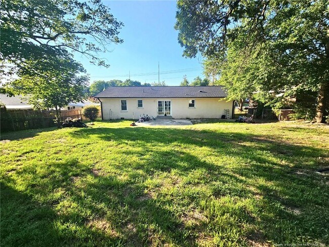 Building Photo - 5313 N Sumac Cir