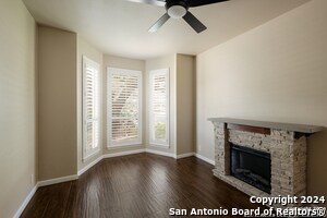 Building Photo - 1410 Canyon Brook