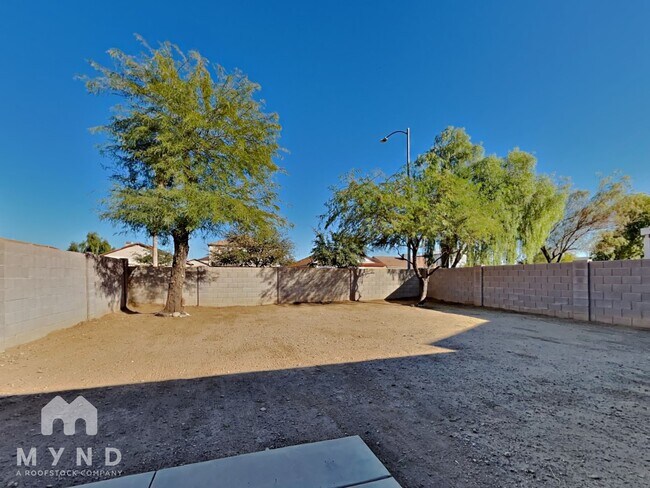 Building Photo - 12459 N Pablo St