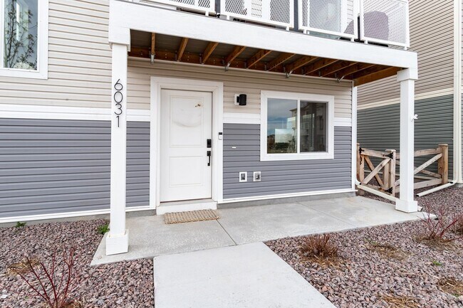 Building Photo - Stylish Three-Level Home in Banning Lewis Ranch!!