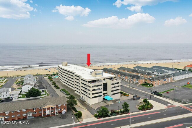 Building Photo - 525 Ocean Blvd