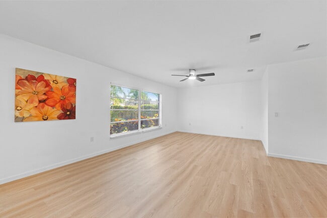 Building Photo - 8515 Indies Dr