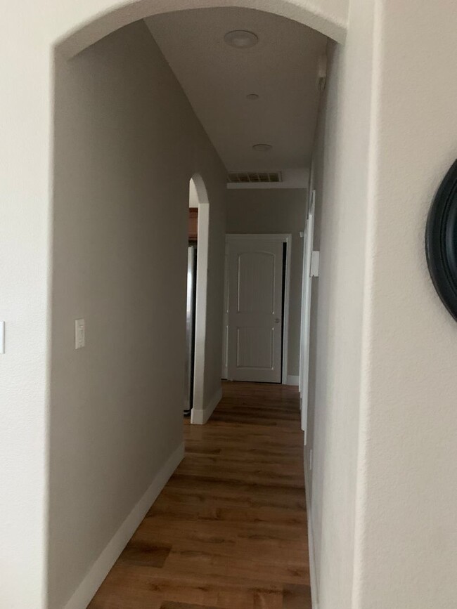 Building Photo - 4 Bedroom 2.5 Bath ready soon