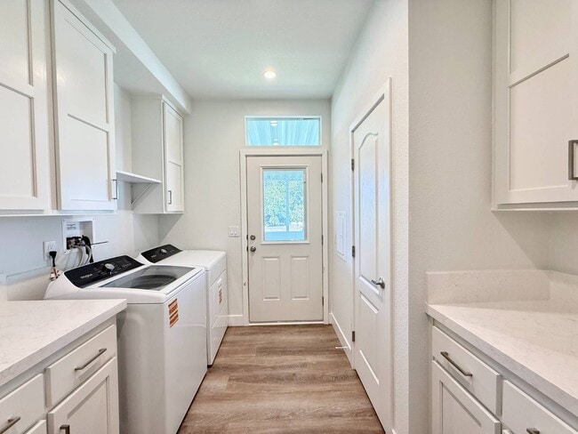 Building Photo - 44 Pine Via