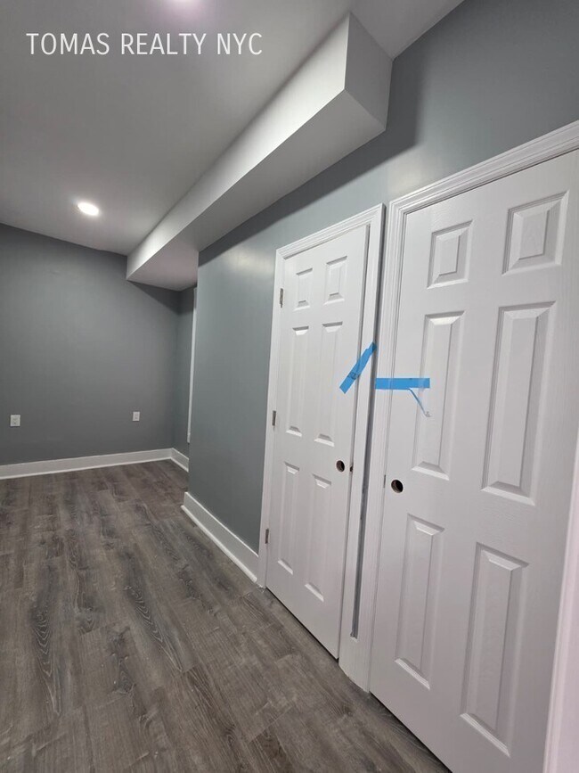 Building Photo - 243 Woodworth Ave