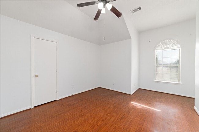 Building Photo - 8207 Aliso Canyon Ln