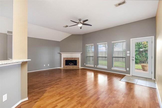 Building Photo - 21506 Willow Glade Dr