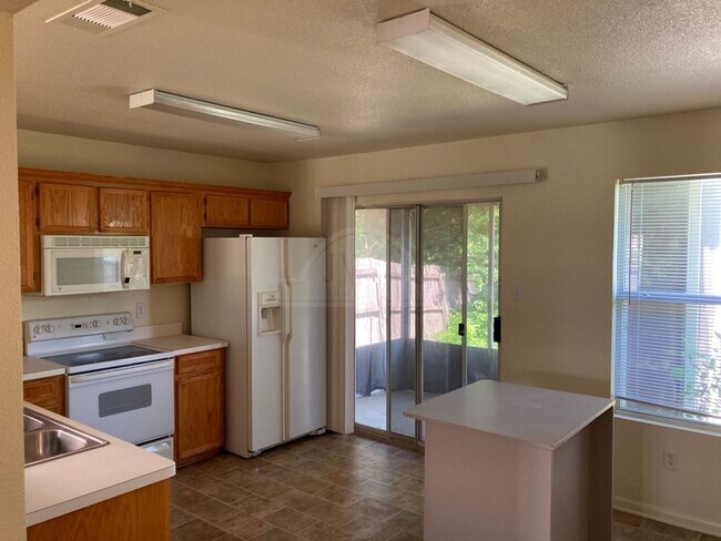 Building Photo - 4006 Sunflower, Killeen