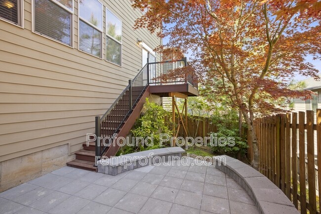 Building Photo - 11317 NW Odeon Ln