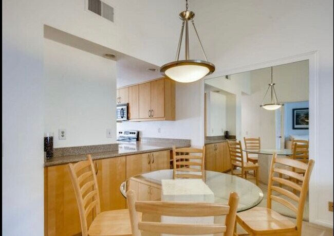 Building Photo - 4075 Crystal Dawn Ln