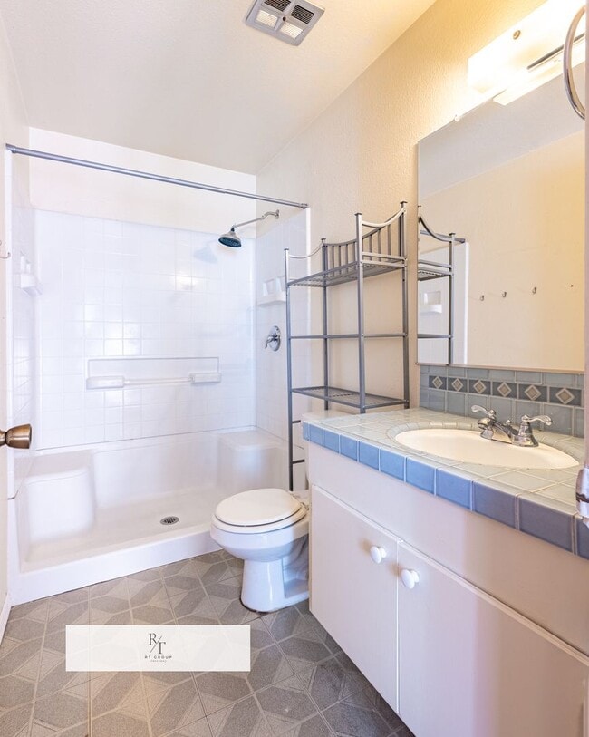 Building Photo - Beautiful 3-Bedroom Home with Pool in Diamond Bar!