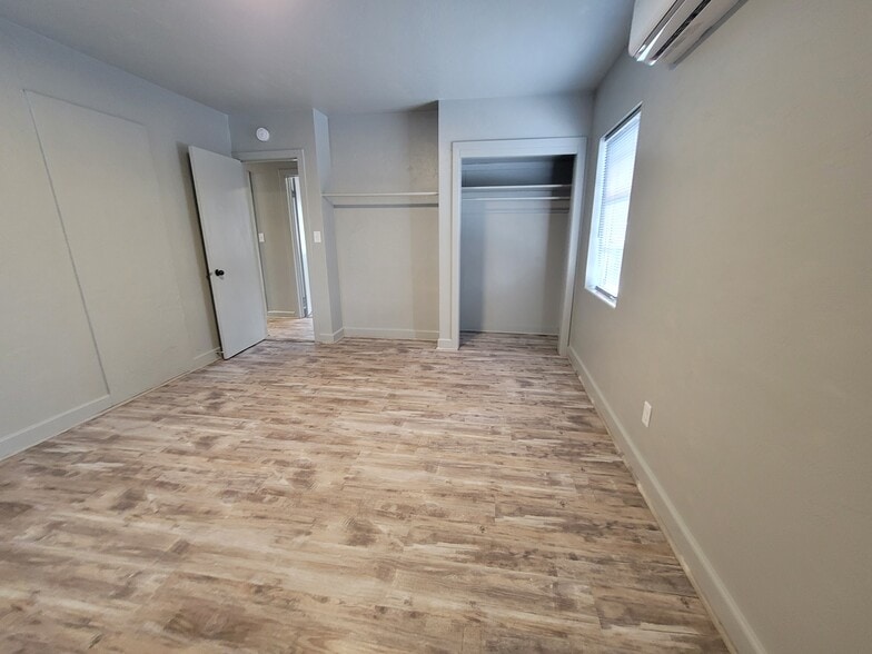 Building Photo - 5321 NE 29th St