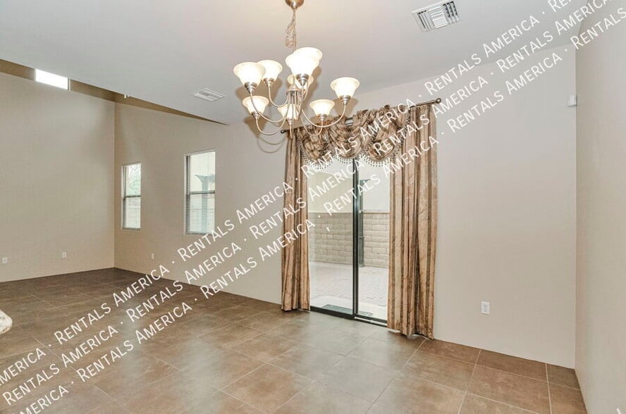 Building Photo - 402 E Croydon Park Rd