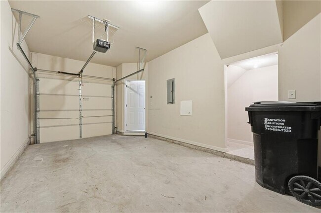 Building Photo - 3294 Mill Springs Cir NE