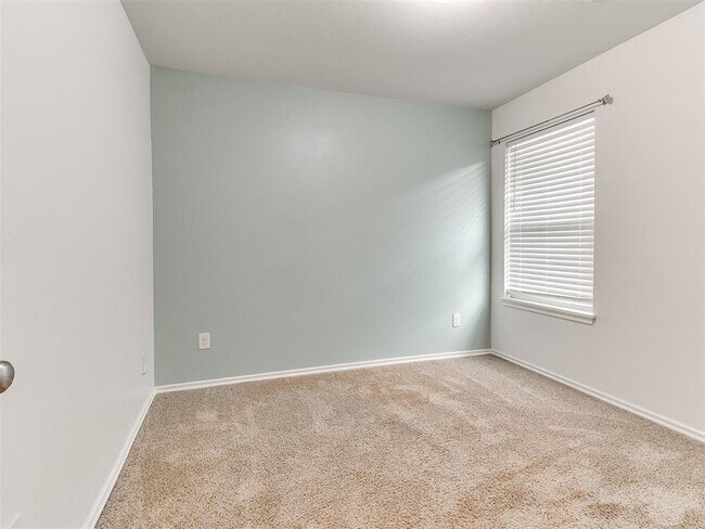Building Photo - 11104 NW 99th St