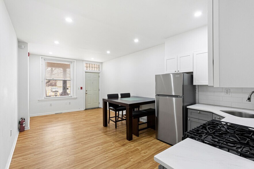 Building Photo - 4047 N Broad St