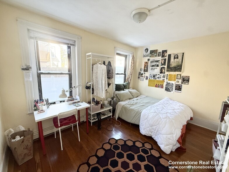 Building Photo - 60 Empire St